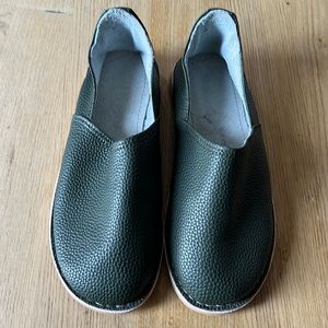 Moroccan leather slippers size 40 US 8.5-9